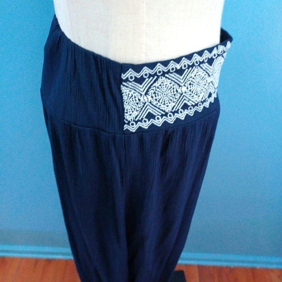 NEW Directions L blue embroidered maxi skirt - Picture 5 of 9